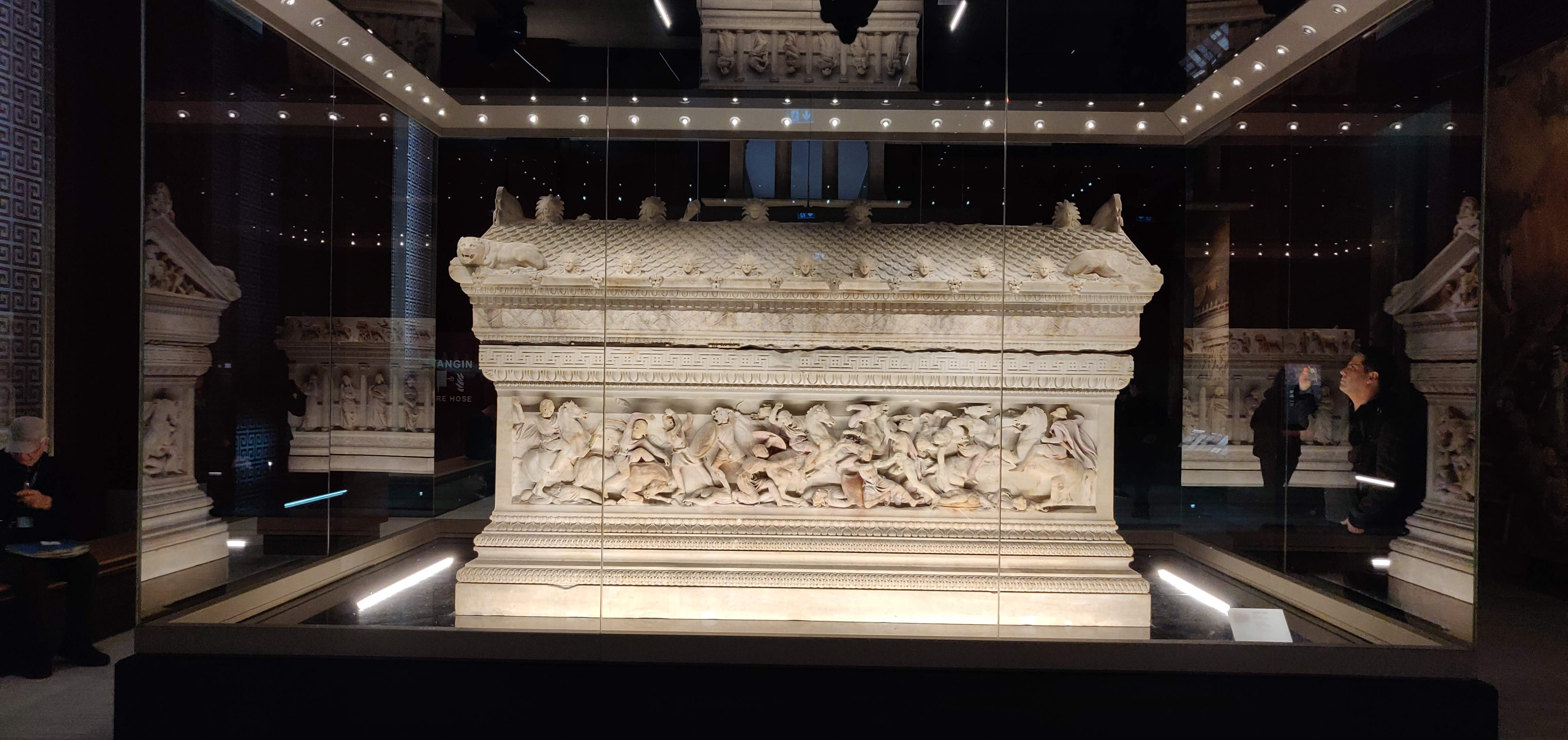 アレクサンダー大王の棺