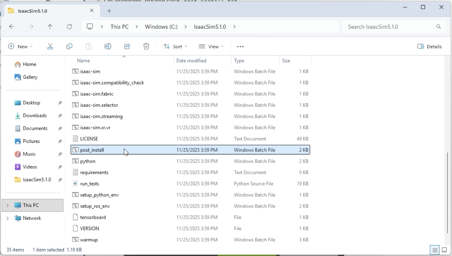 Isaac Simのpost_install.batスクリプトの実行画面。Windowsエクスプローラーでpost_install.batファイルが選択されている状態